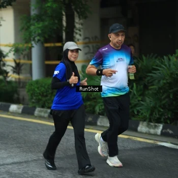 Runner Photo 8624115