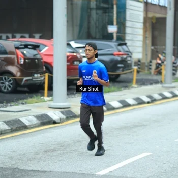 Runner Photo 8624118