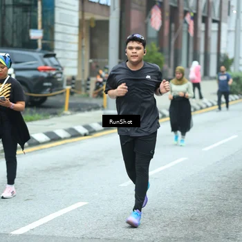 Runner Photo 8624140