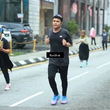 Runner Photo 8624142