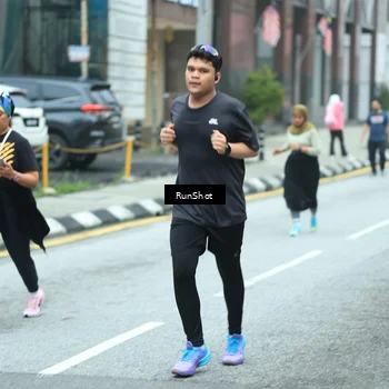 Runner Photo 8624144