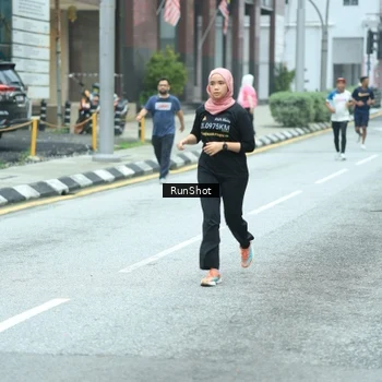 Runner Photo 8624156