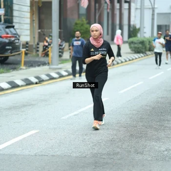 Runner Photo 8624157
