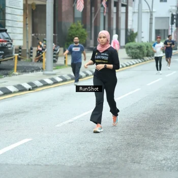 Runner Photo 8624159