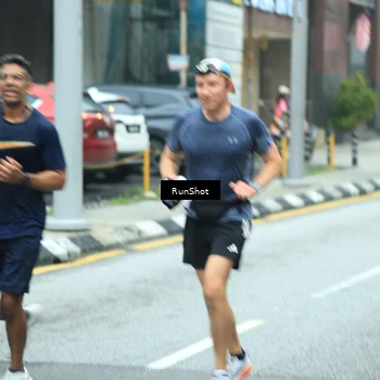 Runner Photo 8624185
