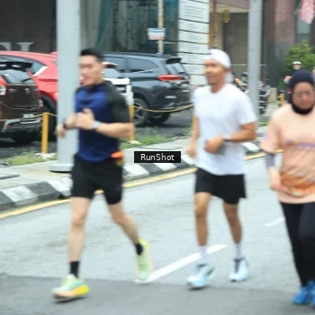 Runner Photo 8624211