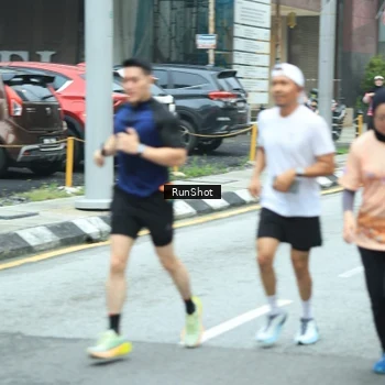 Runner Photo 8624212