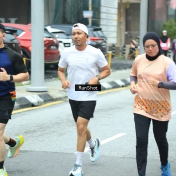 Runner Photo 8624215
