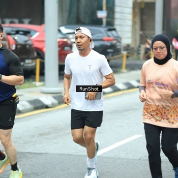Runner Photo 8624216