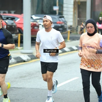 Runner Photo 8624218