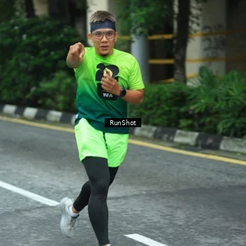 Runner Photo 8624261