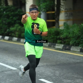 Runner Photo 8624262