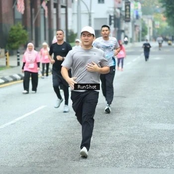 Runner Photo 8624265