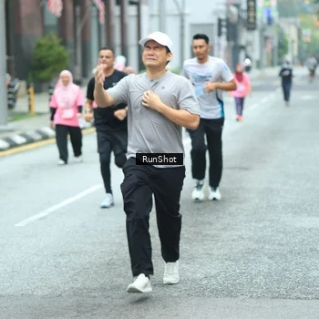 Runner Photo 8624267