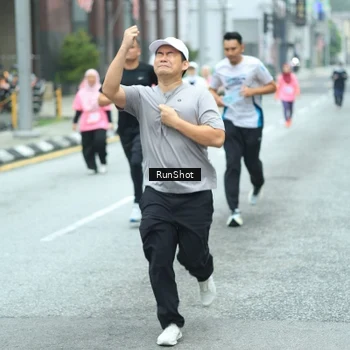 Runner Photo 8624269