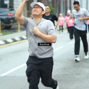 Runner Photo 8624275