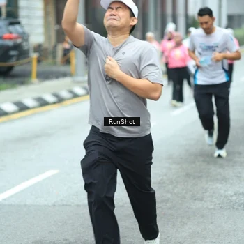 Runner Photo 8624276