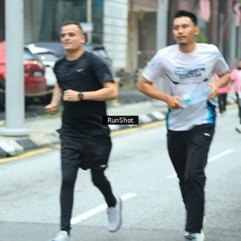 Runner Photo 8624284