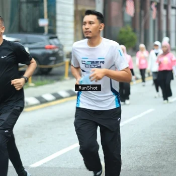 Runner Photo 8624287