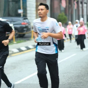 Runner Photo 8624289