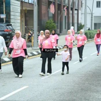 Runner Photo 8624304