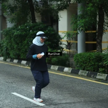 Runner Photo 8624323