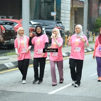 Runner Photo 8624338