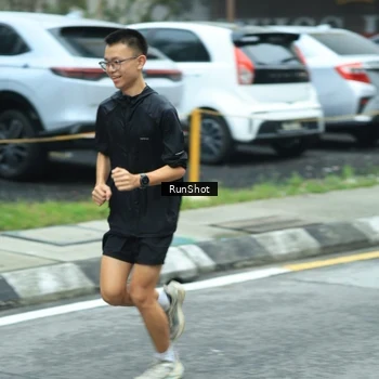 Runner Photo 8624390