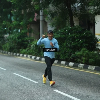 Runner Photo 8624444