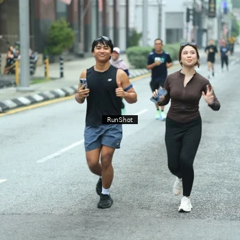Runner Photo 8624464
