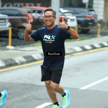 Runner Photo 8624484