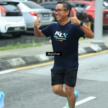 Runner Photo 8624493