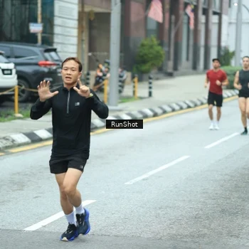 Runner Photo 8624495