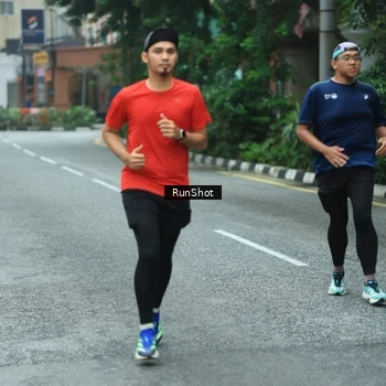 Runner Photo 8624504