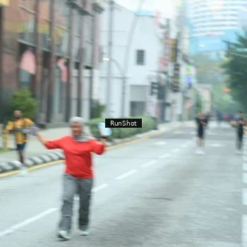 Runner Photo 8624576