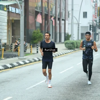 Runner Photo 8624602