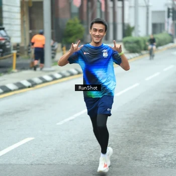 Runner Photo 8624654
