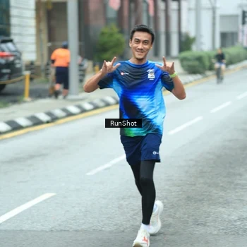 Runner Photo 8624655