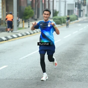 Runner Photo 8624657