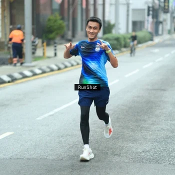 Runner Photo 8624663
