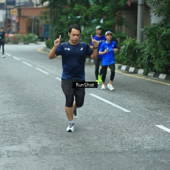 Runner Photo 8624674