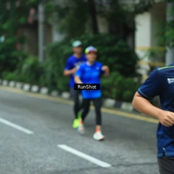 Runner Photo 8624683
