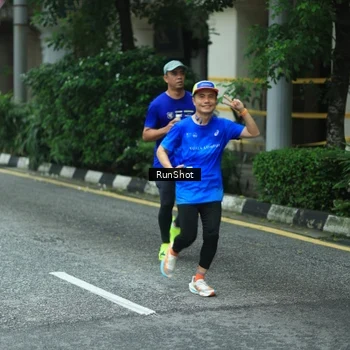 Runner Photo 8624689