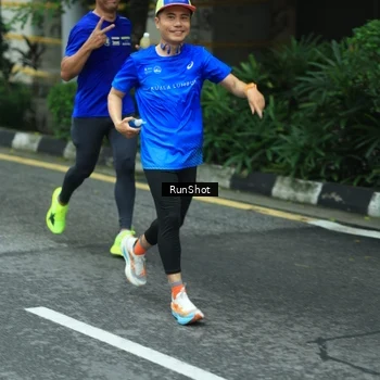 Runner Photo 8624695