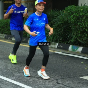 Runner Photo 8624697