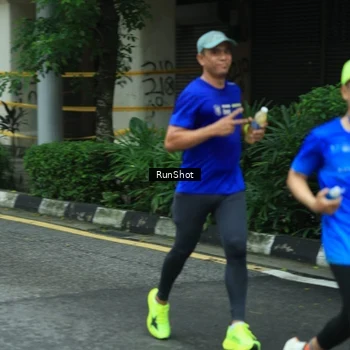 Runner Photo 8624702