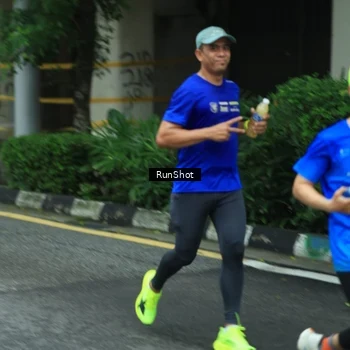 Runner Photo 8624703