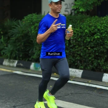 Runner Photo 8624704