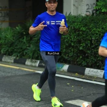 Runner Photo 8624706