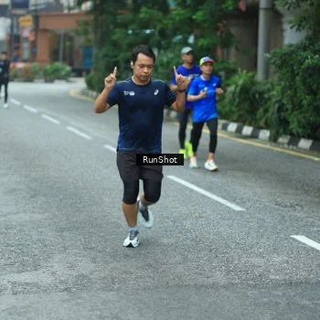 Runner Photo 8624709